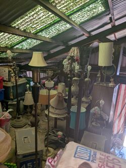 HUGE ASSORTMENT OF VINTAGE FLOOR LAMPS