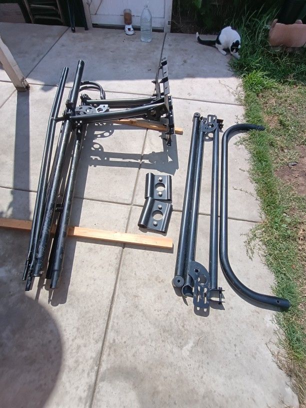 Adjustable Pickup Racks