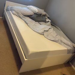 Bed Mattress And Frame 