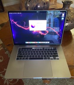 Apple MacBook Pro 2.4Ghz 8-Core Intel Core i9 64GB 1TB SSD