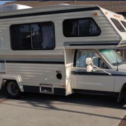 1986 Toyota Granville Motorhome.