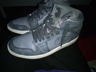 Jordan 1 mid " Distressed Smoke Grey "
