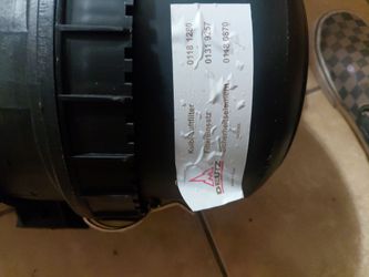 Duetz air filter assembly