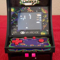 Space Invaders,Galaga and Pac-Man Mini Games