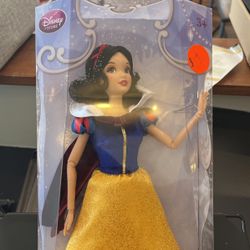 Snow White Disney Doll