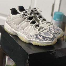 Jordan 11s