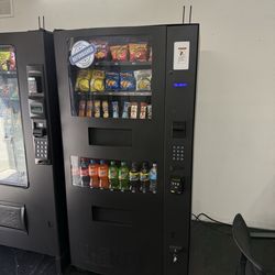 COMBO VENDING MACHINE