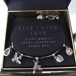 ✔️NWOT Brilliance Charm Bracelet 💜  
