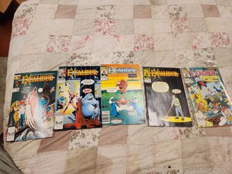 Marvel Comics Excalibur Mixed Lot Comic Book Lot of 5 Comic Books