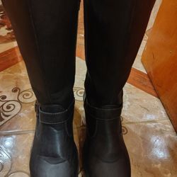 Women's Boots Totes Size 9