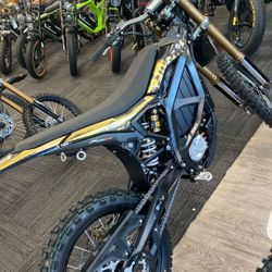 Surron Ultra Bee Bike 