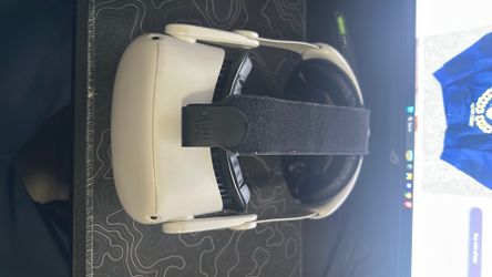 Oculus quest 2 VR headset
