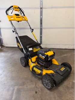Dewalt 20v self propelled mower