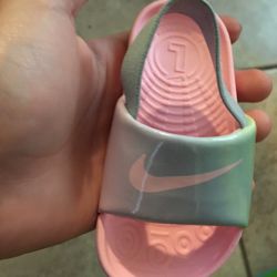 Nike Baby Sandals Size 6c