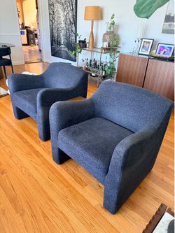 Modern Blue Accent Chairs (Set of 2) – Excellent Condition