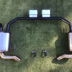 2005-2009 Mustang Saleen Center Exhaust Magnaflow axle back