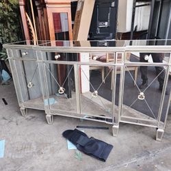 Mirrored Cabinet