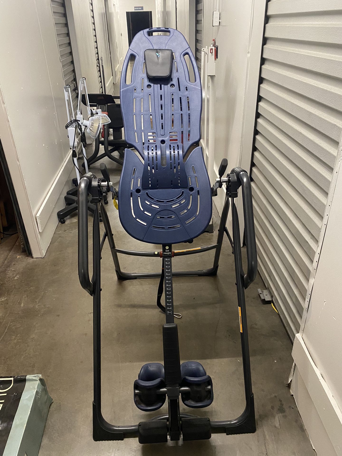 Teeter Inversion Table