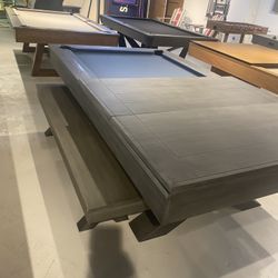 Pool table 