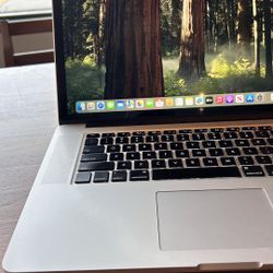 Apple MacBook Pro 15” Retina I7/16GB\500GB SSD macOS 15.1 Sequoia $350