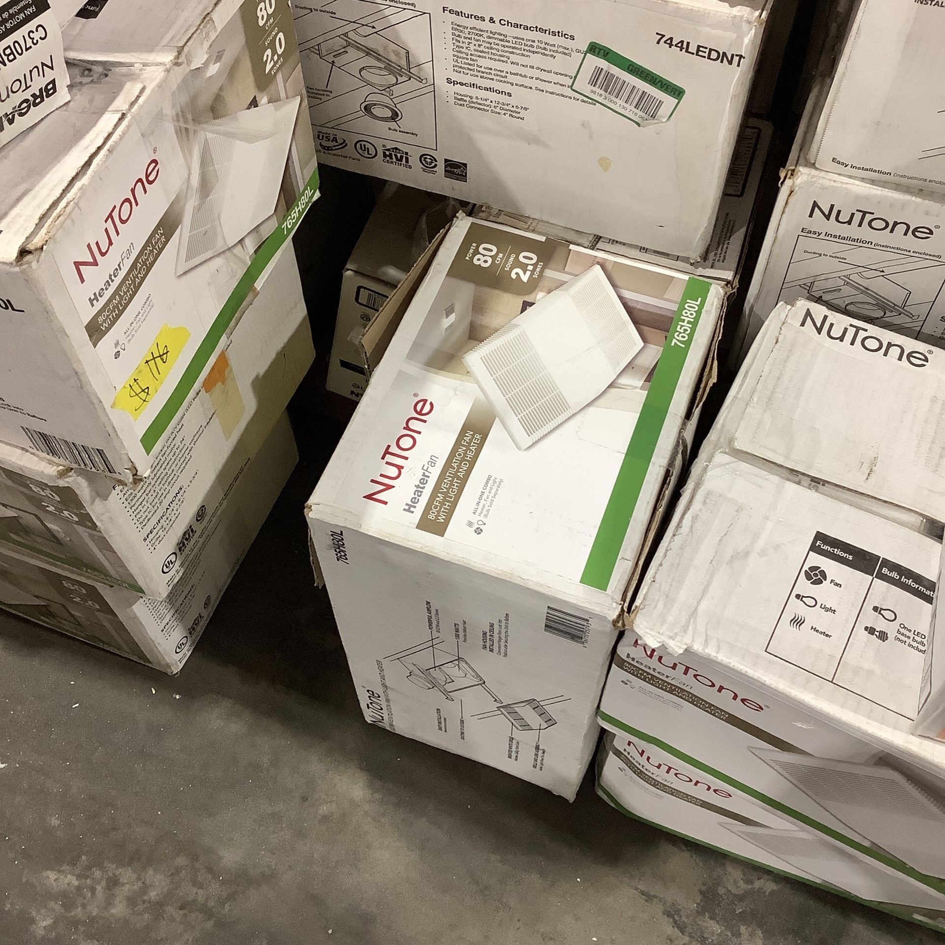 Broan NuTone 80 CFM Ceiling Bathroom Exhaust Fan with Light and 1300 Watt Heater