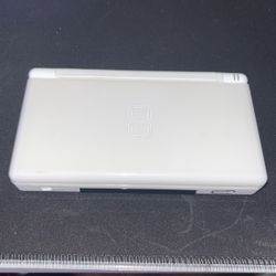 Nintendo DS White