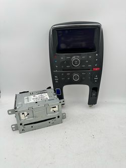 2011 - 2015 Chevy Volt Radio Display Screen Climate Control OEM