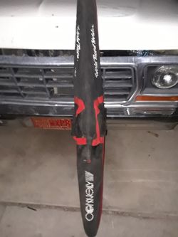 Water ski board
