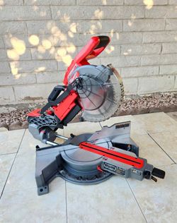 Milwaukee FUEL 18V 10in. Dual Bevel Compound Sliding Miter Saw
