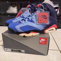 Retro 6 “awake” Size 9
