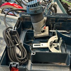 Bosch Corded Electronic Palm Router W Case