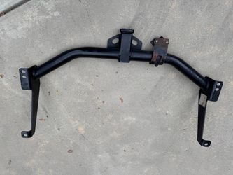 Nissan Armada Trailer hitch