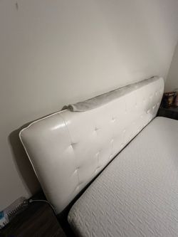 White King size bedframe