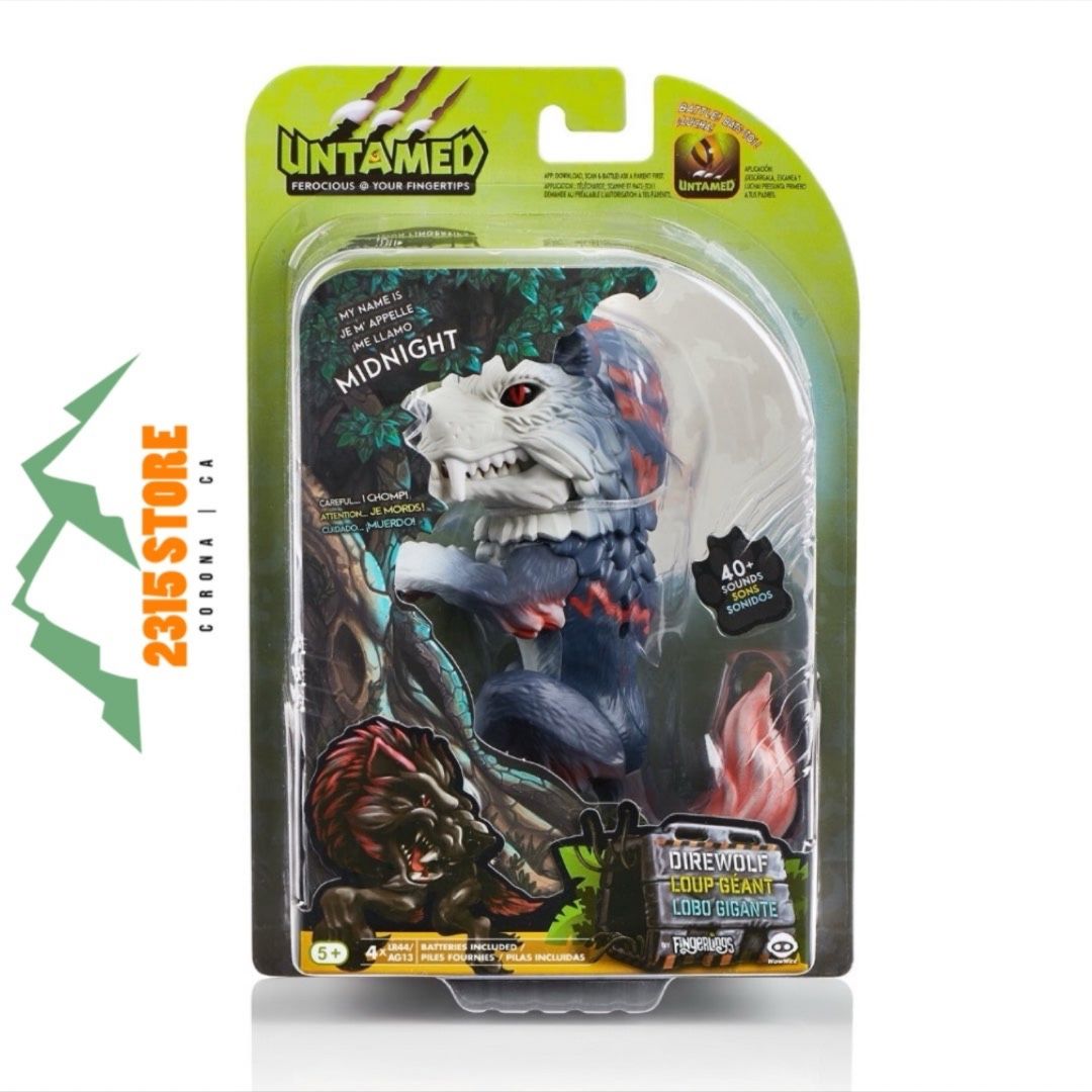 Untamed Dire Wolf by Fingerlings Midnight Interactive Collectible Toy 40+Sounds