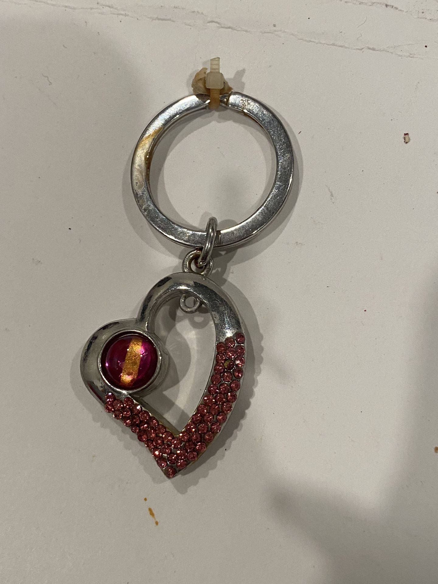 PINK JEWELED HEART SHAPE KEYCHAIN