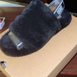 Uggs Slippers 