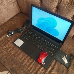 Laptop Dell Inspiron 5555-AMD-A8-12gb Ram -128gb HD SSD Solid-Go-od For Stud-ents.