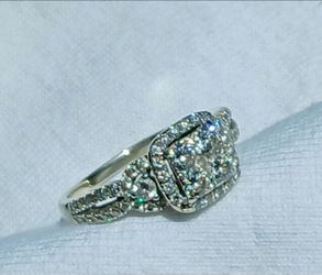 14k White Gold Diamond Ring Size 8.5