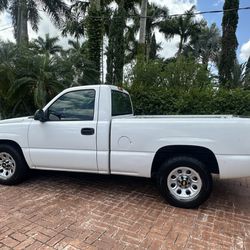 2005 Chevy Silverado 1500 single Can Short Bed 