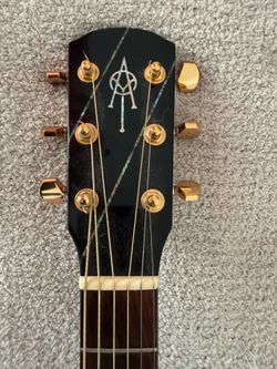 Yairi Alavarez electric acoustic guitar  Wy1ts stage