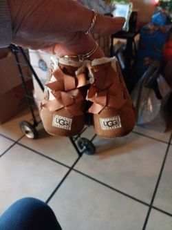 UGG Baby Bailey