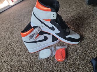 Air Jordan 1 High OG Electro Orange