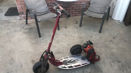 Motorized scooter