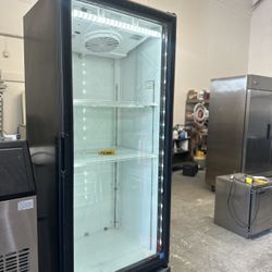 Single door cooler merchandiser✅