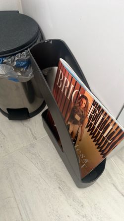 Magazines holder