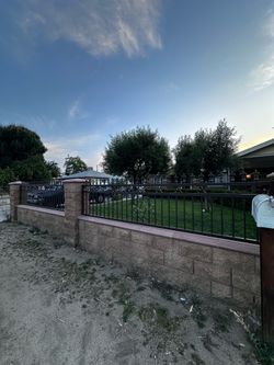 Gate