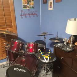 5 Piece Tama Imperial Drum Kit 