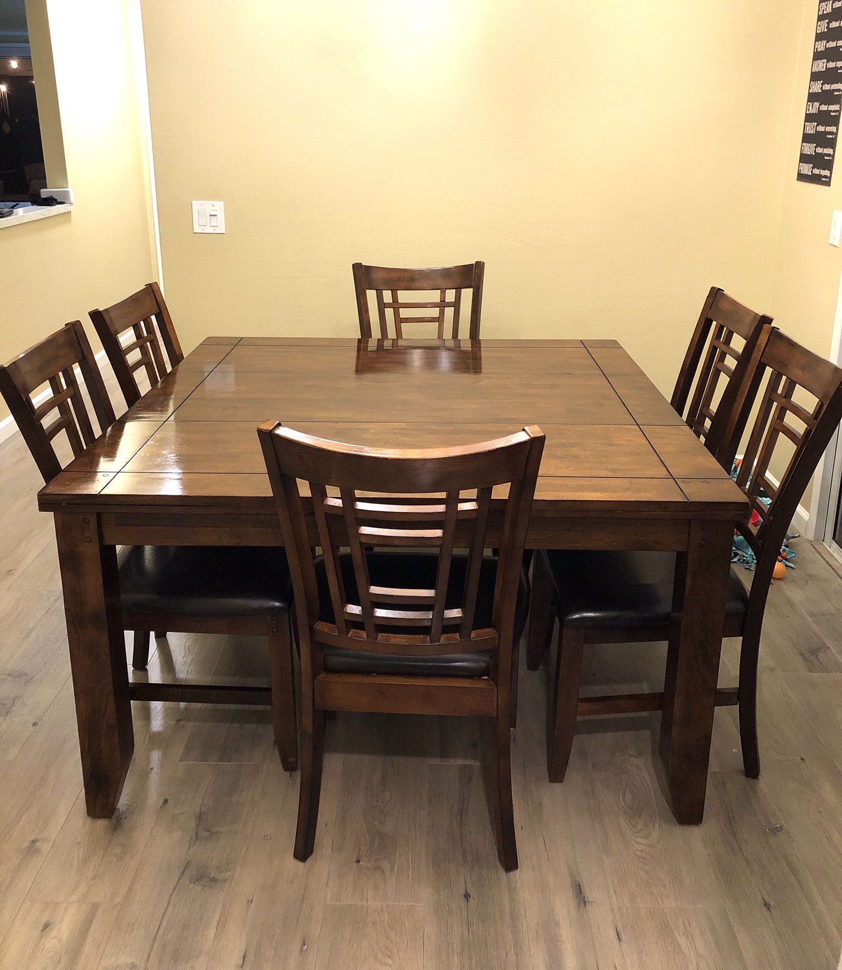Solid wood extendable dining table Set with 6 chairs