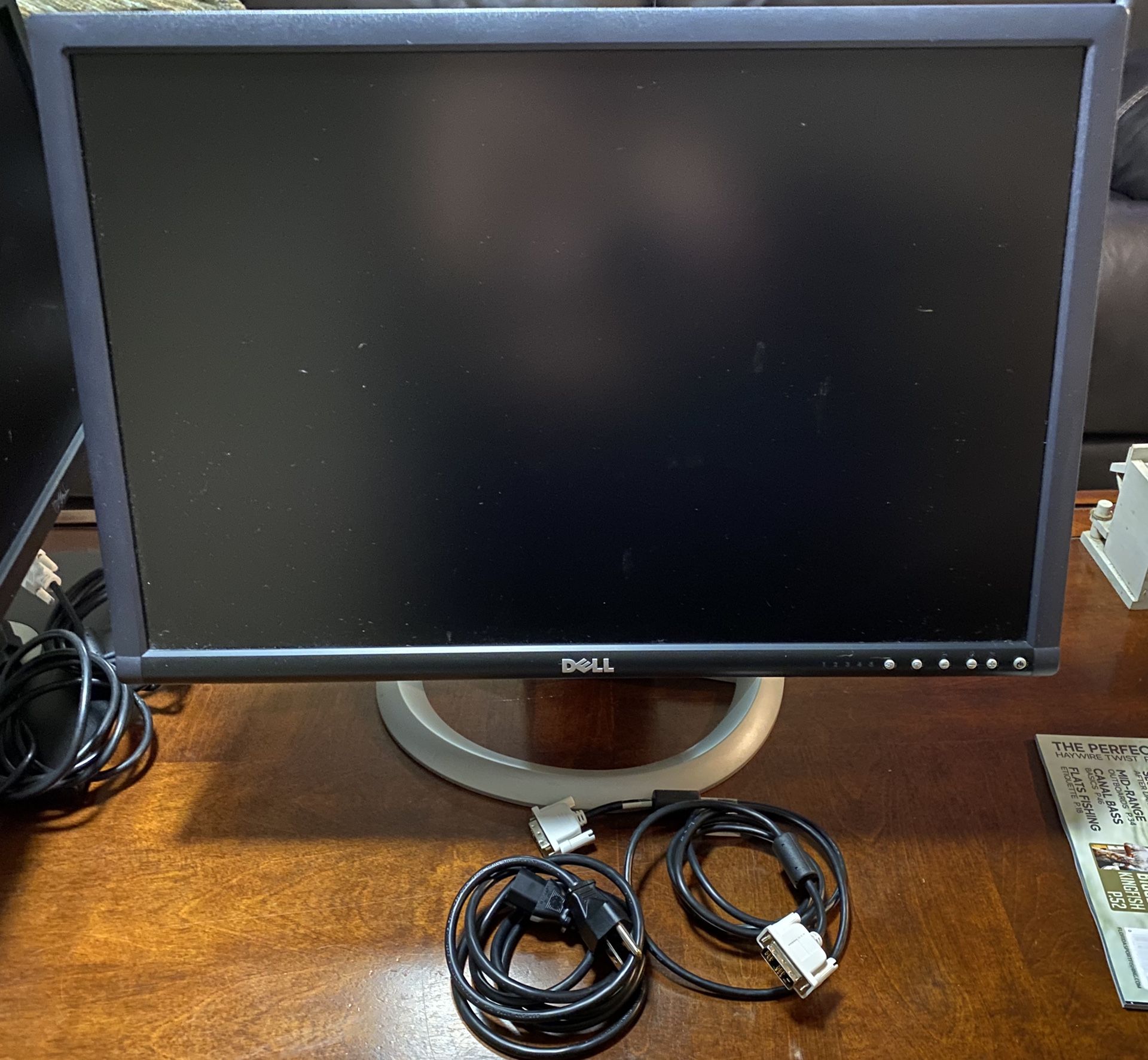 Dell 24 inch monitor rotates 90 degrees for Sale in Fort Lauderdale, FL ...