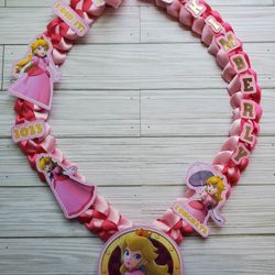 Princess Peach Graduation Lei